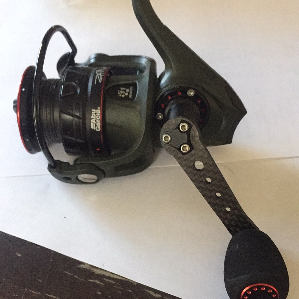 NEW Abu Garcia ZATA FISHING REEL Spinning Fish